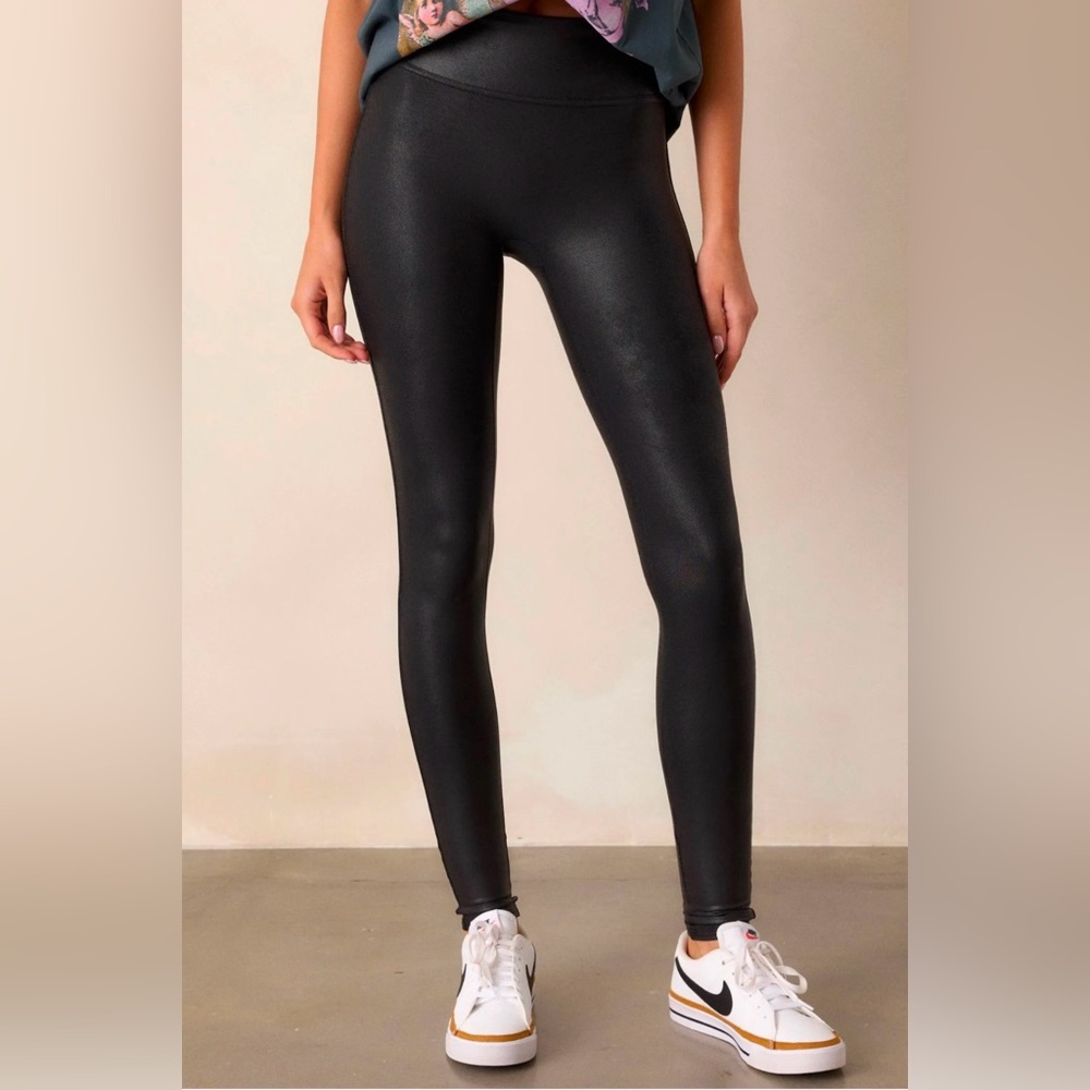 Spanx Black Faux Leather Leggings Size Small EUC